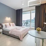 About Art - Ovo Apartment
