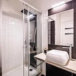 About Art - Ovo Apartment