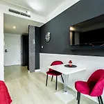 About Art - Ovo Apartment *
