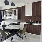 Apartment About Art - Ovo *