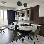 Apartment About Art - Ovo