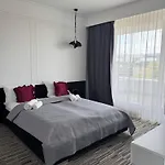About Art - Ovo Apartment Wroclaw