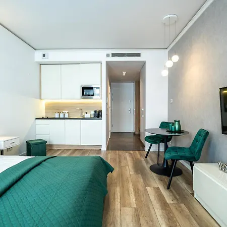 About Art - Ovo * 브로츠와프