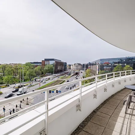 About Art - Ovo 아파트 *