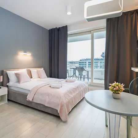 About Art - Ovo 아파트