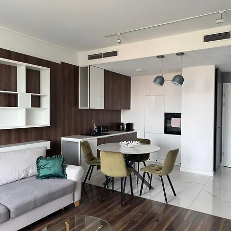 About Art - Ovo 아파트 *