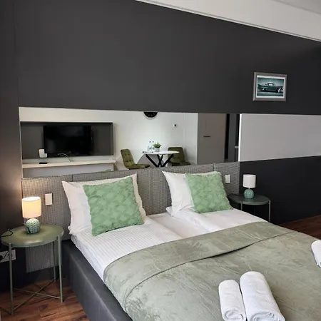 About Art - Ovo * 브로츠와프