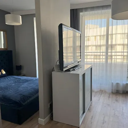 About Art - Ovo Wrocław