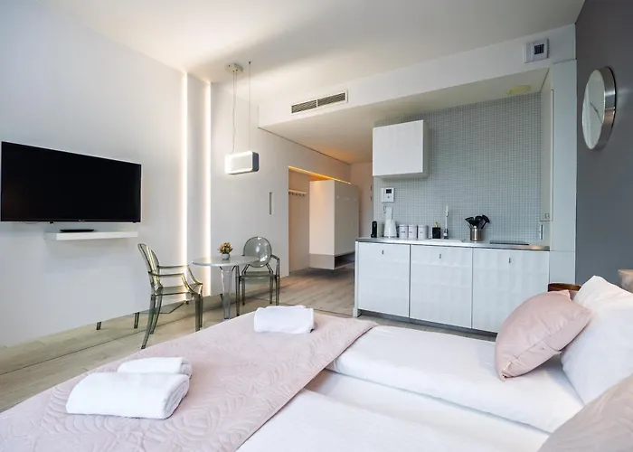 About Art - Ovo Apartament