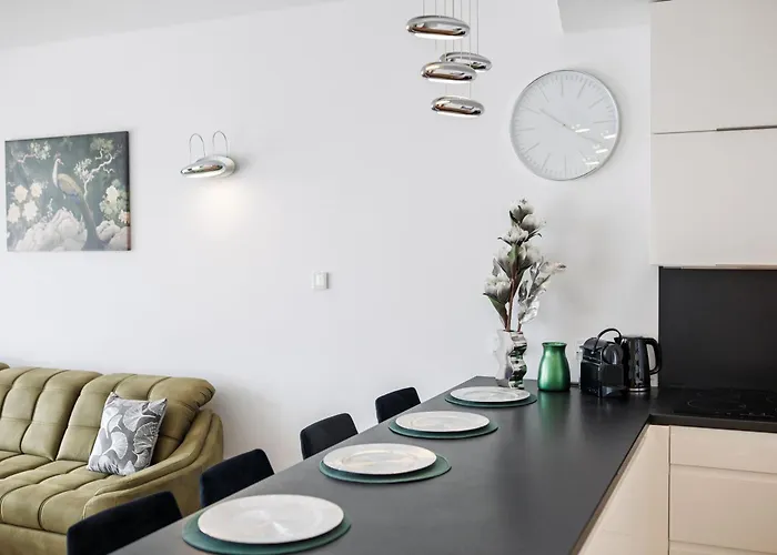 About Art - Ovo Apartment